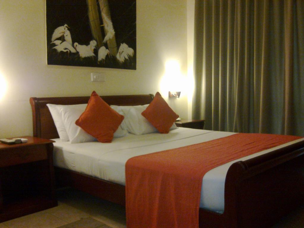 Silvikris Villa Colombo Habitación foto